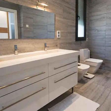 Villa Catalunya Casas Modern Marvel,15 Min To Costa Brava Beaches! *